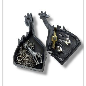Vintage Giraffe Jewelry Locket Case Set by Torino